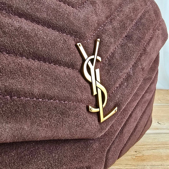 Замшевая сумка Yves Saint Laurent 32x23 см