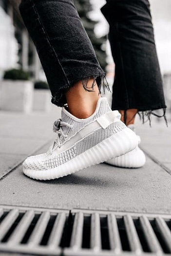 Кроссовки Adidas Yeezy Boost 350 V2 "Static"   