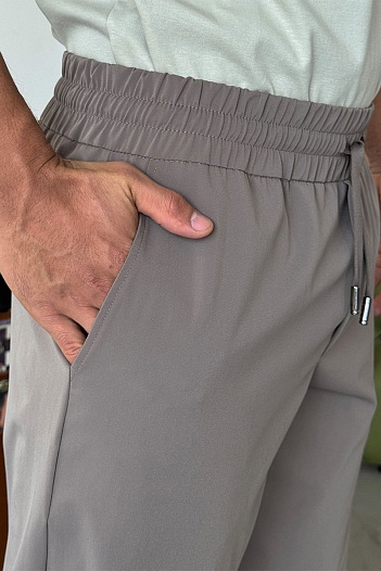 Мужские штаны Prada коричневого цвета   