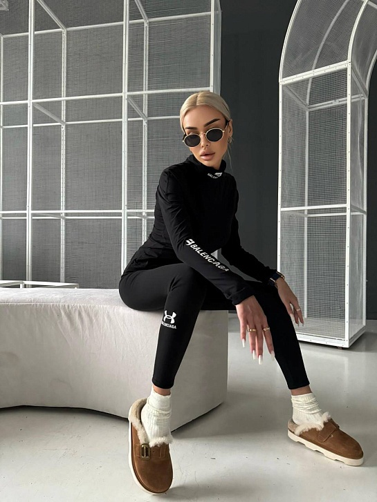 Женские чёрные леггинсы Balenciaga