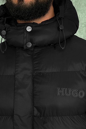 Мужская чёрная куртка Hugo Boss   