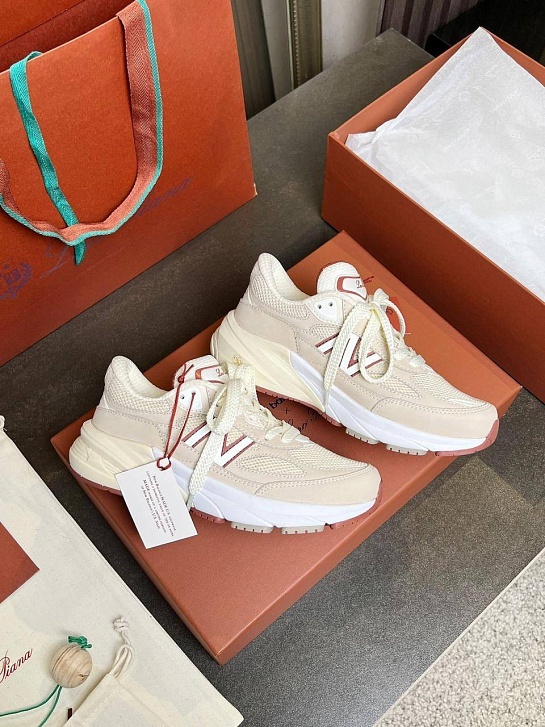 Женские кроссовки Loro Piana x New Balance Premium