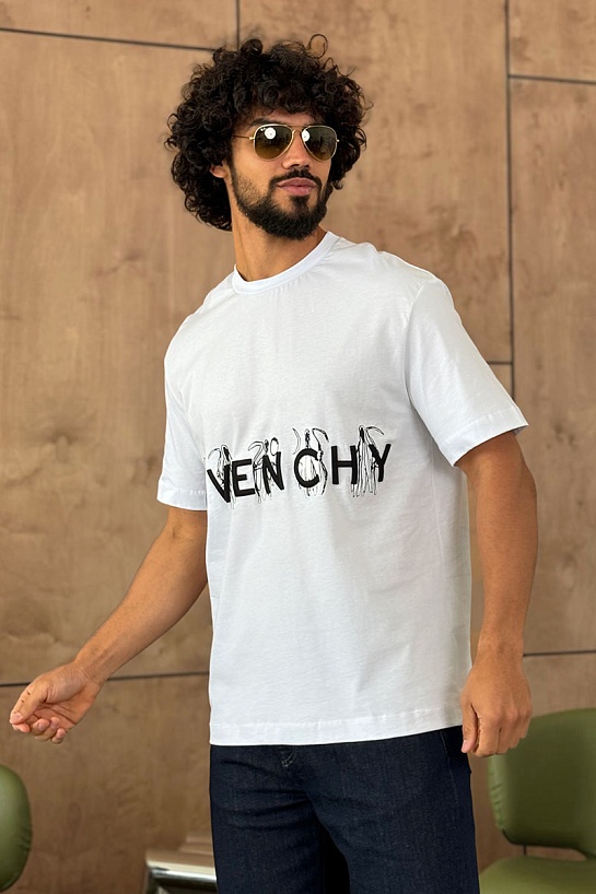 Белая оверсайз футболка Givenchy embossed logo