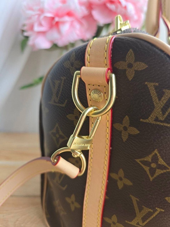 Кожаная сумка Louis Vuitton Speedy Bandouliere 30x20 см