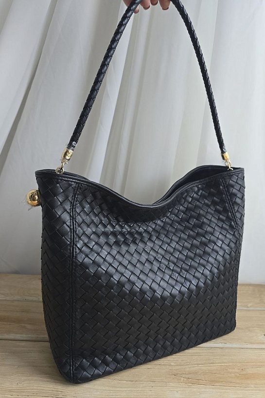 Кожаная сумка Bottega Veneta 33x26 см