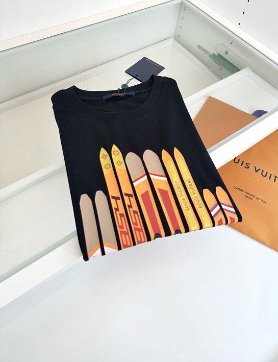 Чёрная оверсайз футболка Louis Vuitton Premium