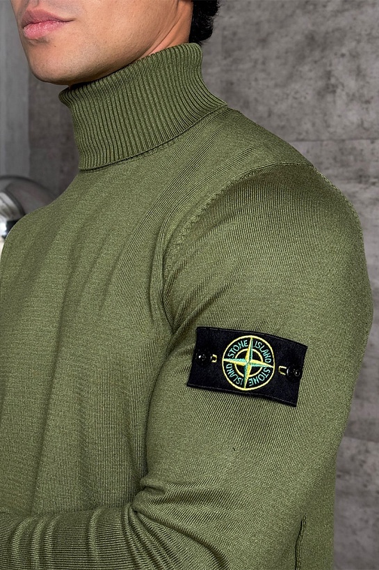 Водолазка зелёного цвета Stone Island compass-patch