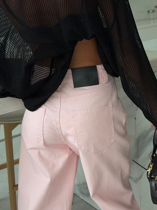 Розовые женские джинсы Loewe