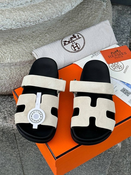 Женские замшевые сандалии Hermes Chypre - Beige