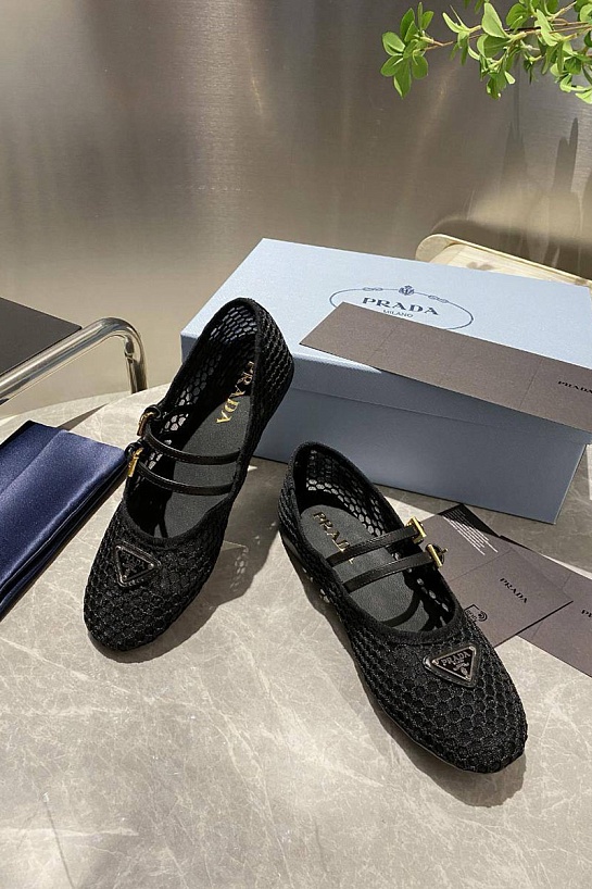 Женские сетчатые балетки Prada чёрного цвета