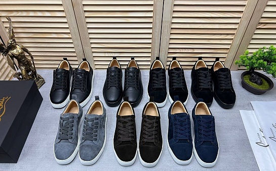 Мужские замшевые кроссовки Christian Louboutin 