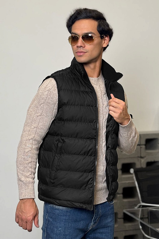 Мужской чёрный жилет Hugo Boss