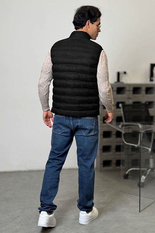 Мужской чёрный жилет Zegna