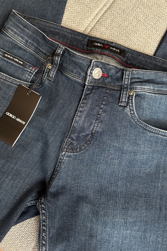 Мужские джинсы синего цвета Giorgio Armani regular fit