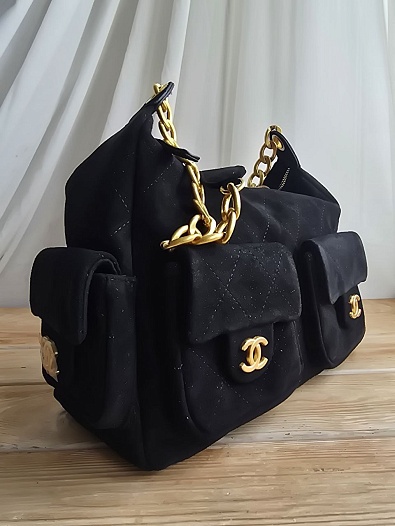 Замшевая сумка Chanel 31x20 см   