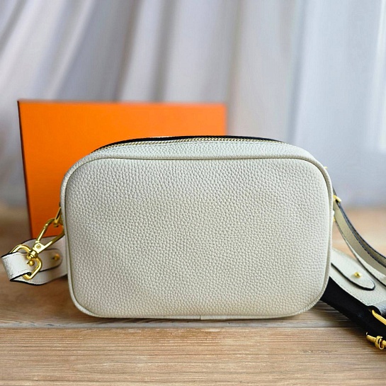 Женская белая сумка Hermes 20x15 см