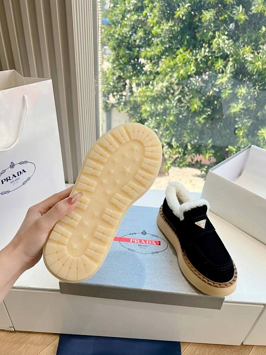 Женские меховые лоферы Prada Suede Premium - Black