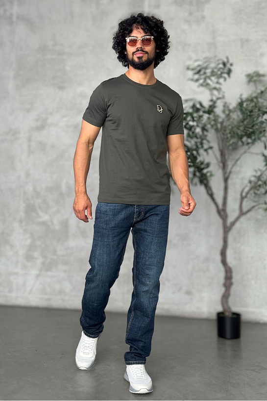 Тёмно-зелёная мужская футболка Dior embroidered logo