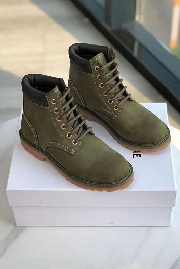 Женские ботинки Celine зелёного цвета   