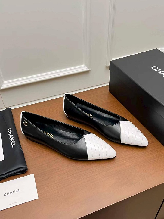 Женские кожаные балетки чёрного цвета Chanel premium
