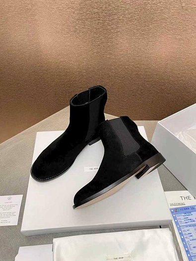 Женские замшевые сапоги The Row   