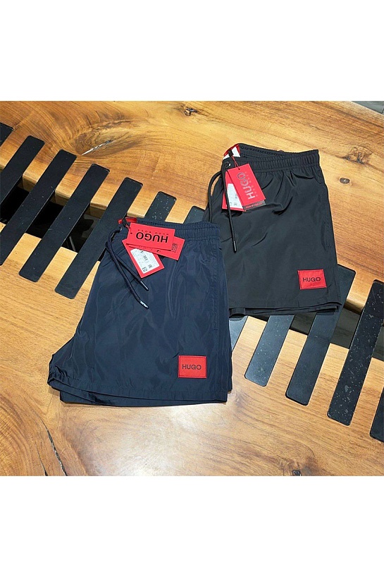Мужские чёрные шорты Hugo Boss classic badge