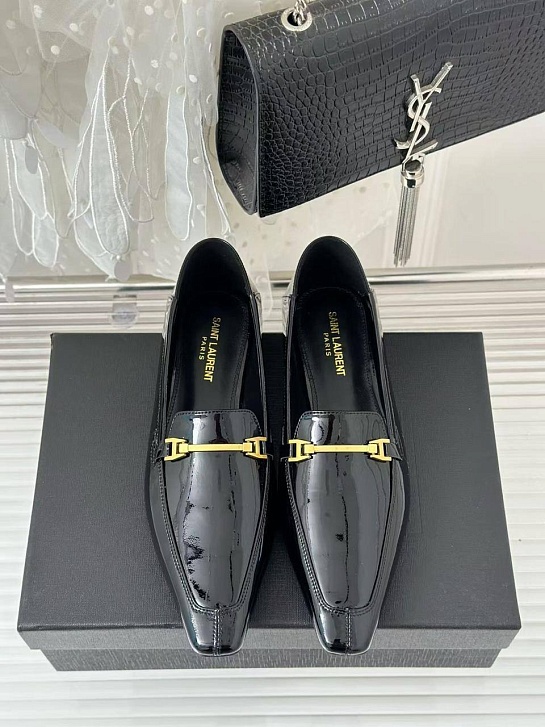 Женские кожаные лоферы чёрного цвета Yves Saint Laurent premium