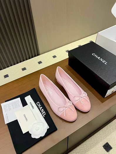 Женские кожаные балетки розового цвеета Chanel premium   
