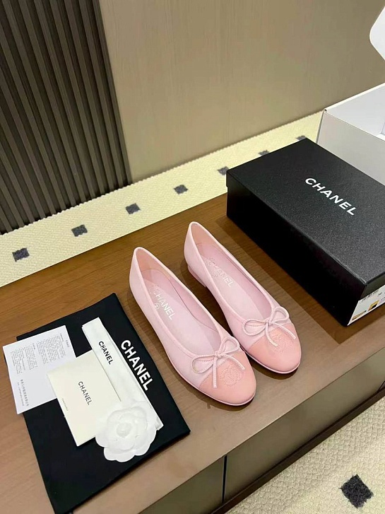 Женские кожаные балетки розового цвеета Chanel premium
