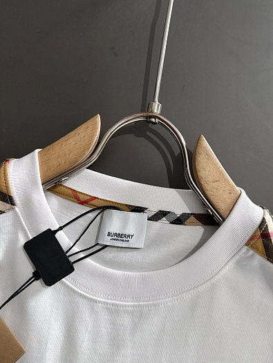 Футболка белого цвета Burberry Premium   