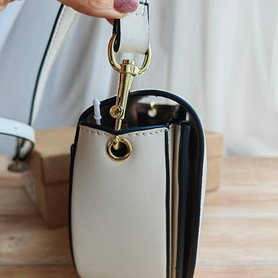 Кожаная сумка Coach Flower 19x14 см