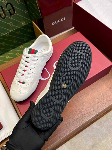 Женские кожаные кроссовки Gucci GG Shift premium   
