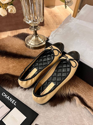 Женские балетки Chanel Flats - Beige / Black   