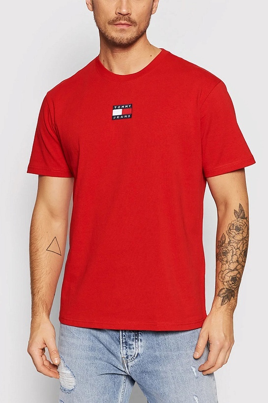 Футболка красного цвета Tommy Hilfiger classic badge