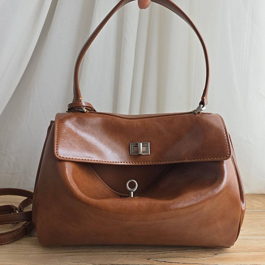 Кожаная сумка Balenciaga Rodeo Medium 28x20 см
