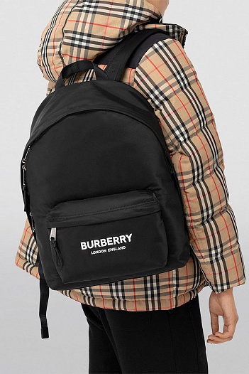 Нейлоновый рюкзак Burberry Jett 40x30 см   