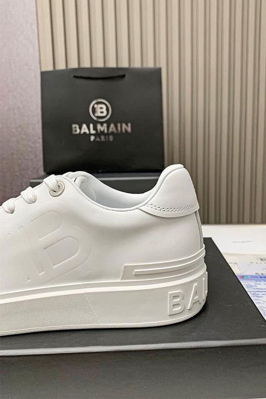 Кожаные кроссовки Balmain белого цвета