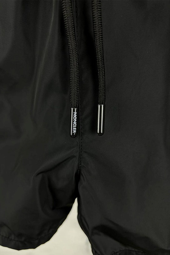 Мужские чёрные шорты Moncler logo-patch