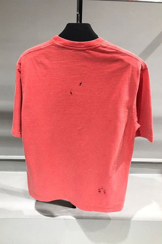 Оранжевая оверсайз футболка Balenciaga с рваной отделкой