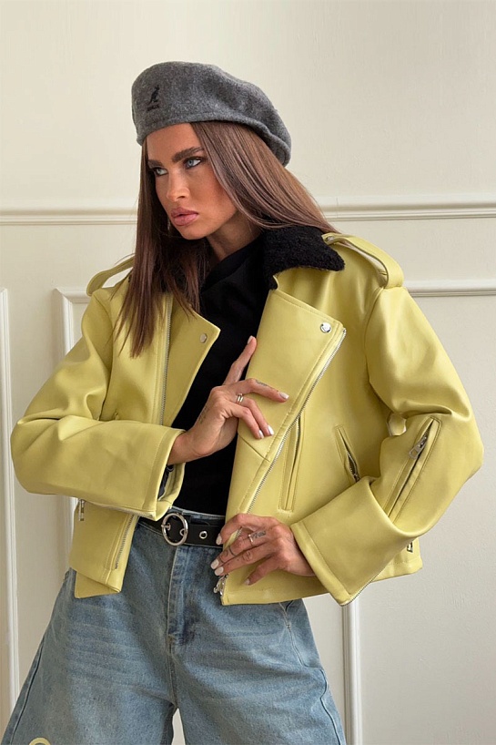 Женская кожаная куртка жёлтого цвета Loewe