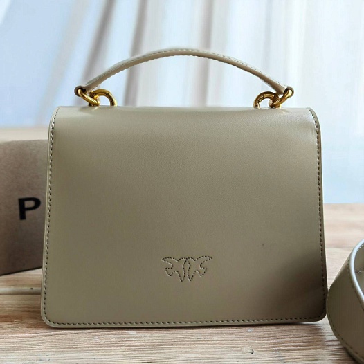 Кожаная сумка Love Bag 20x15 см   