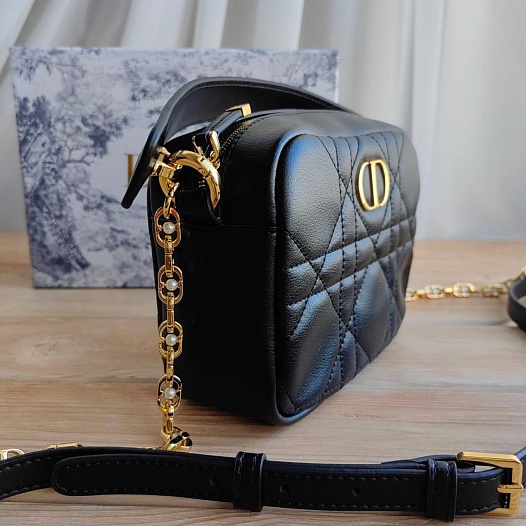 Женская кожаная сумка Dior Camera Caro Top Handle 17x15 см - Black   