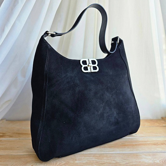 Женская чёрная замшевая сумка Balenciaga 37x28 см