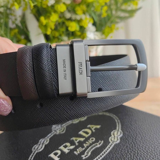 Двусторонний кожаный ремень Prada (ширина 4 см, длина 100 / 105 см)