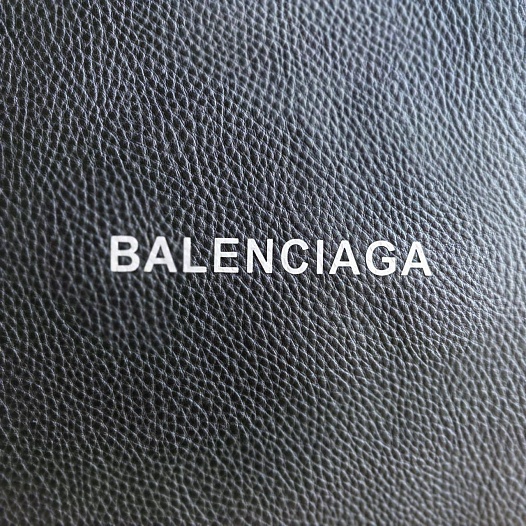 Кожаная сумка Balenciaga 37x30 см   