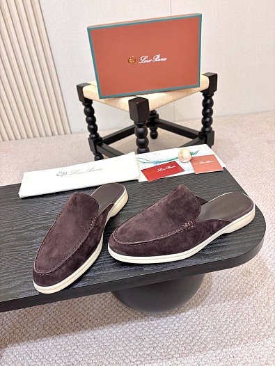 Мужские замшевые шлёпанцы Loro Piana   