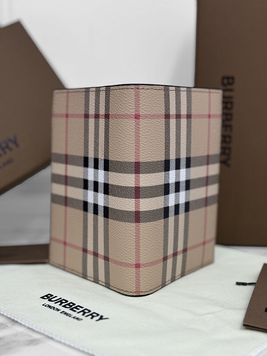 Кожаная обложка для паспорта Burberry Check Premium 14x10x2 см