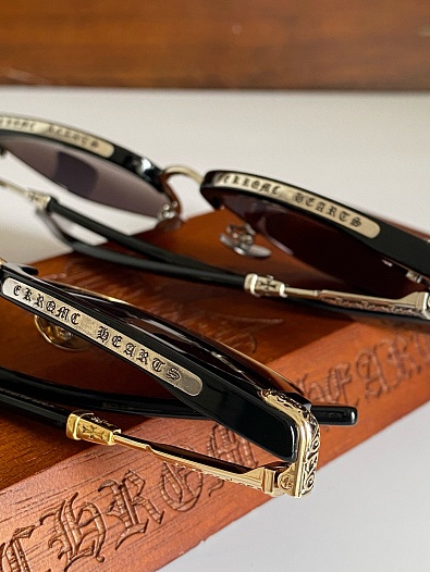 Солнцезащитные очки Chrome Hearts   