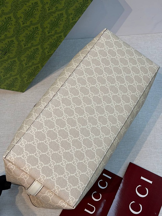 Кожаная сумка Gucci GG Emblem premium 38x25x15 см