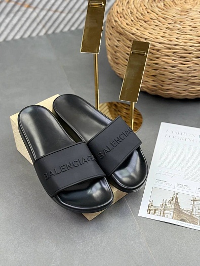 Мужские шлёпанцы Balenciaga embossed-logo   